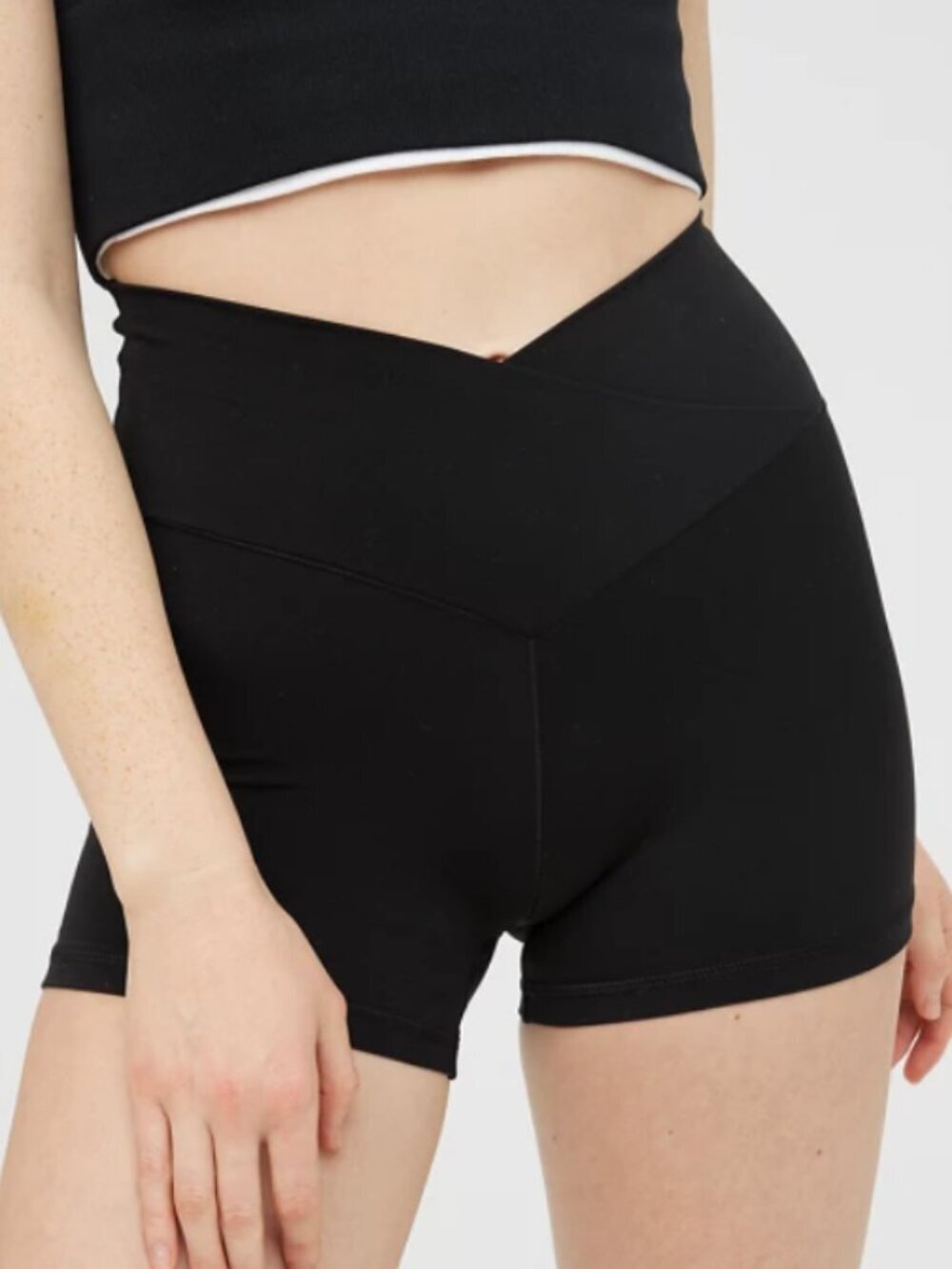 Offline by Aerie Real Me Shortie 3"